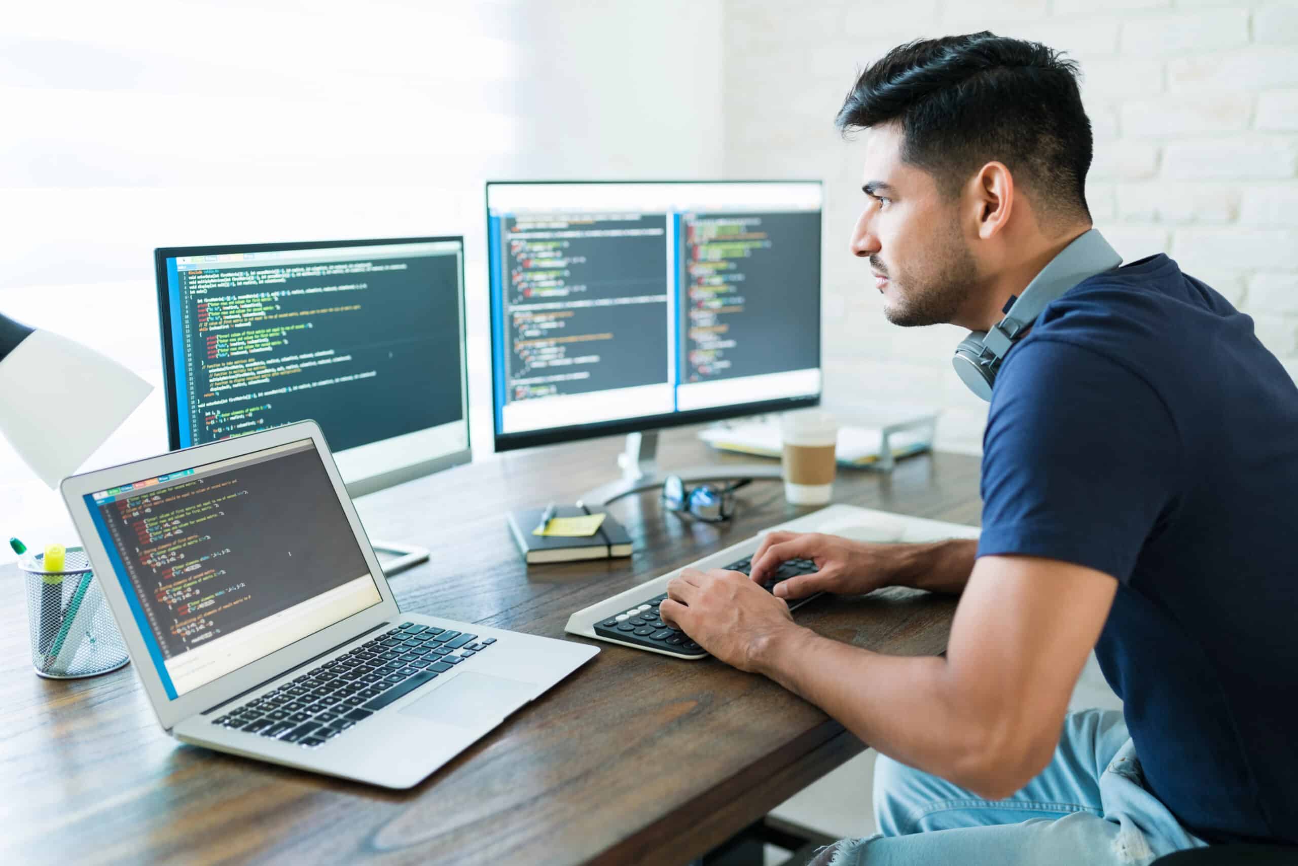 Kto je a čo robí MSc Python Dátový Vedec (Python Data Scientist)