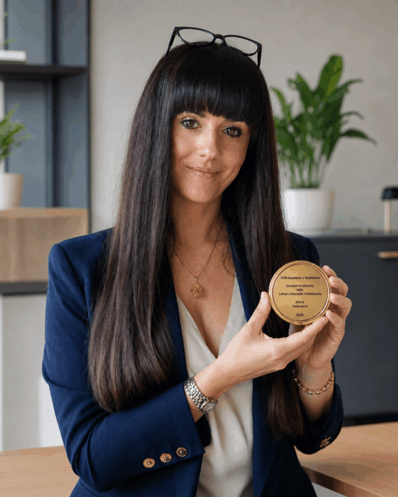 Mária s medailou VITA za excelentné výsledky v programe MBA Lektor a Manažér Vzdelávania